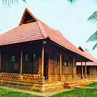 Kondai Lip Hotel Alappuzha Bagian luar foto